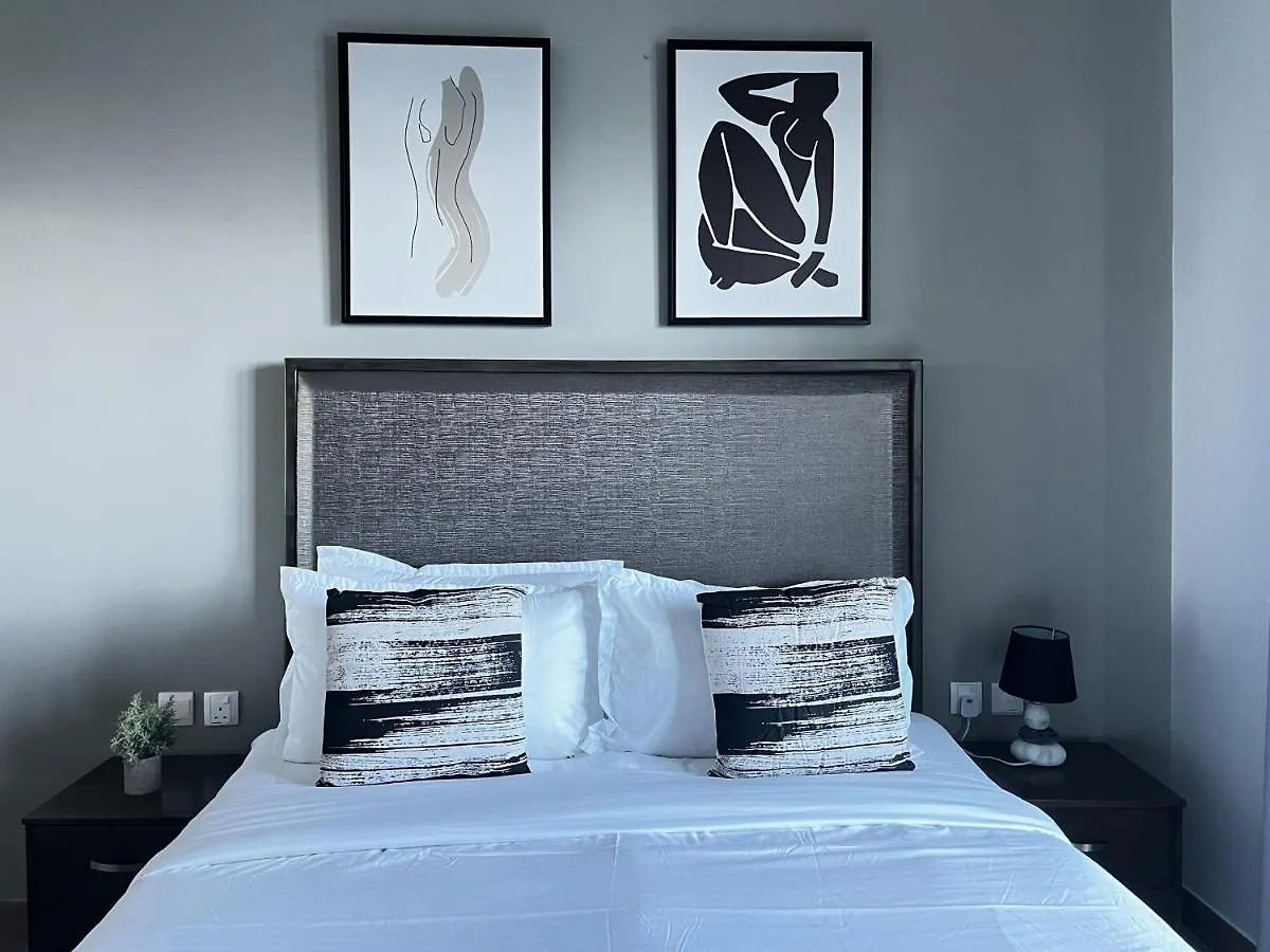 2 Bedroom Burj Khalifa View Apartment With Large Private Terrace Dubai 0*,