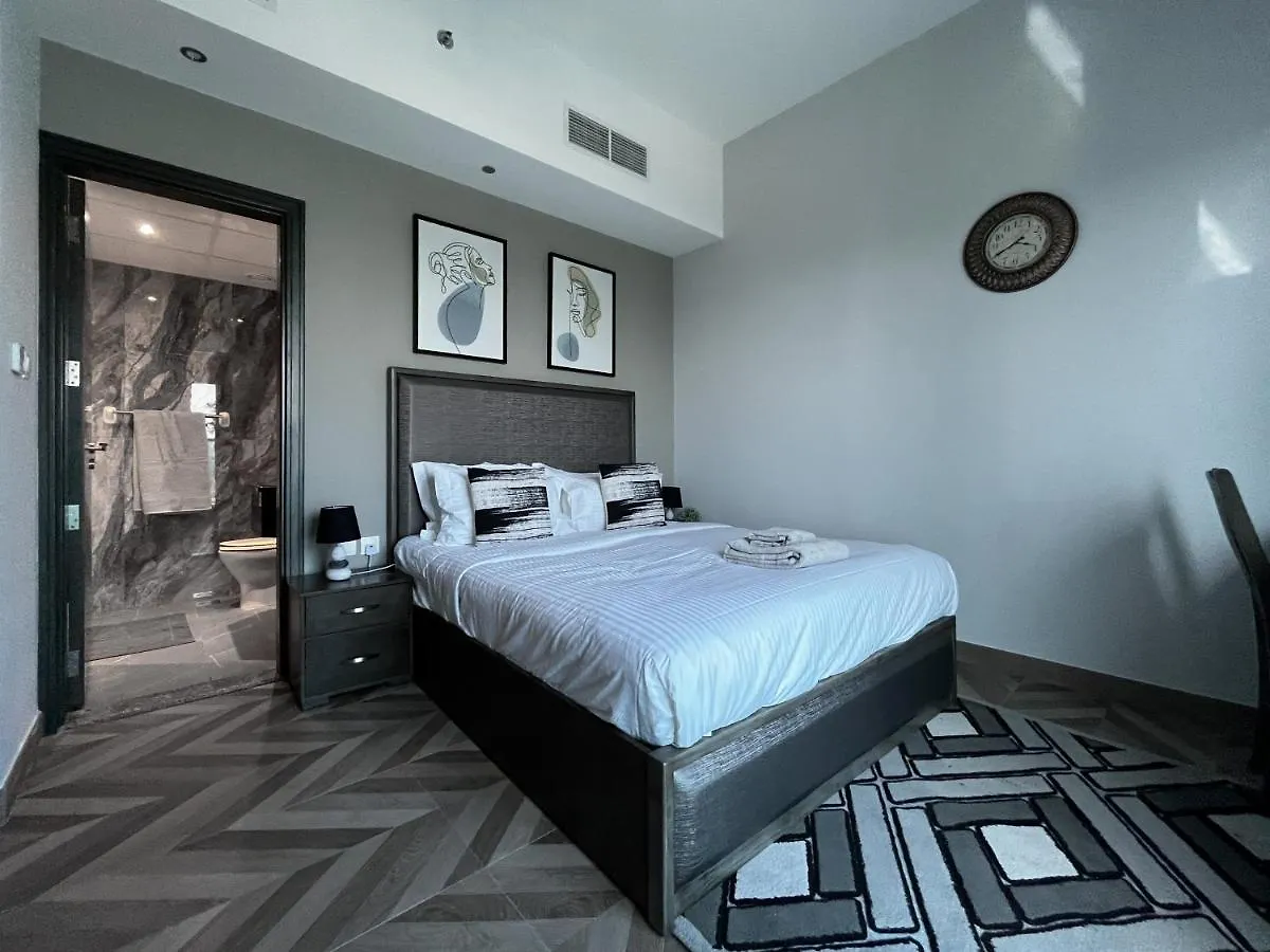 2 Bedroom Burj Khalifa View Apartment With Large Private Terrace Dubai 0*,